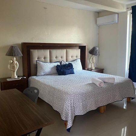 Hotel Maria Elenena El Fresno Εξωτερικό φωτογραφία